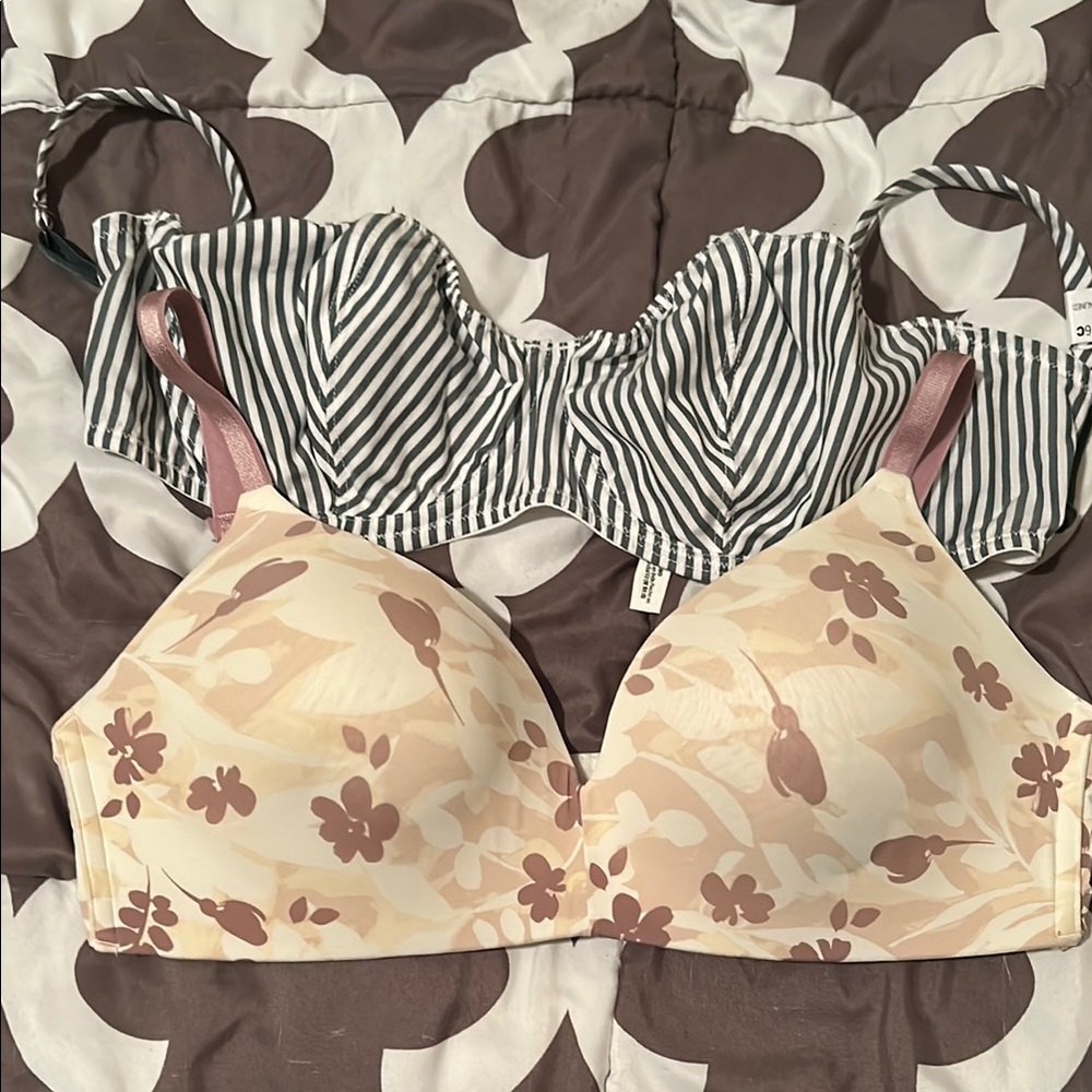 2 bras - 36C never worn